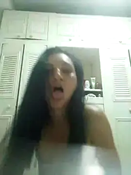 Snapshot of mariana_santacoloma chatting on 25, 5, 2026 mariana santacoloma online show from 25, 5, 2026