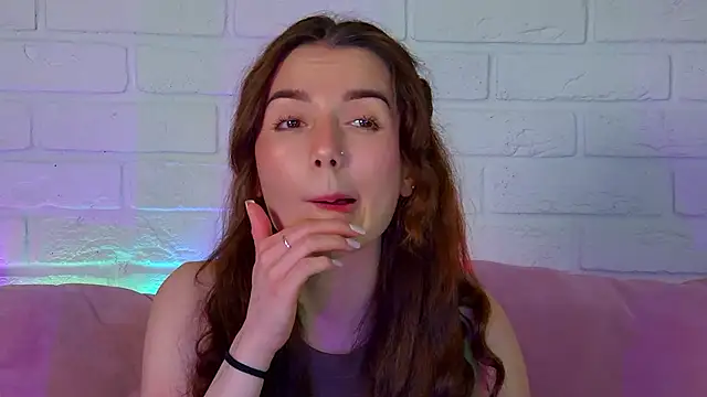 Snapshot of VanessaVienne chatting on 24, 4, 2026 VanessaVienne online show from 24, 4, 2026