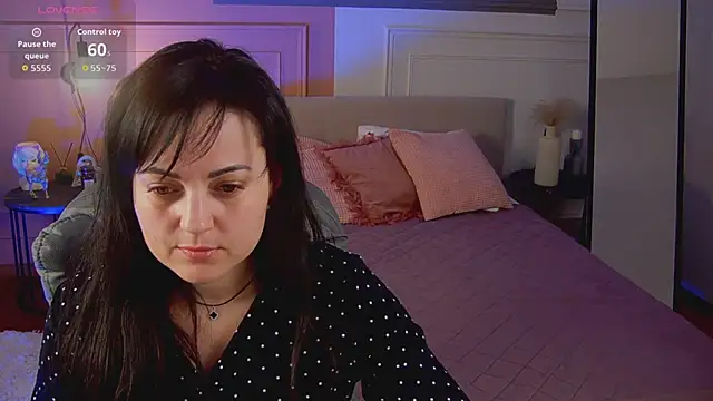  SilkyShadow  online show from 15, 3, 2026