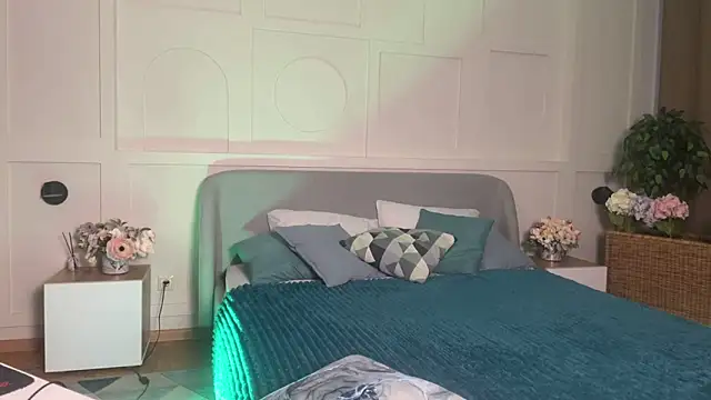  SilkyShadow  online show from 28, 3, 2026