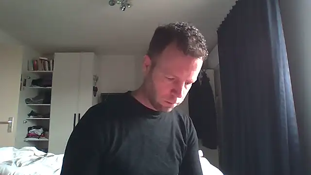 Vector1982 online show from 15, 1, 2026