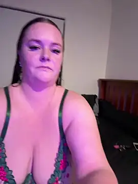 Snapshot of carinabro10 chatting on 16, 5, 2026 carinabro10 online show from 16, 5, 2026