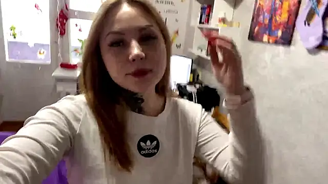 Snapshot of TraciBallena chatting on 9, 2, 2026 TraciBallena online show from 9, 2, 2026