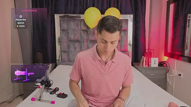 LeoMonnroe online show from 7, 3, 2026