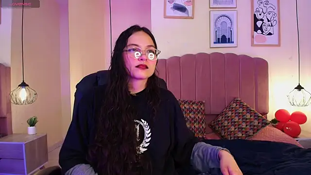 Hanabie  online show from 2, 5, 2026
