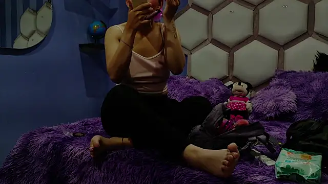 yvi taylor online show from 17, 4, 2026