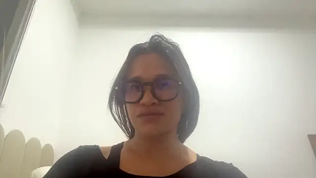 KarlySchnobrich online show from 13, 1, 2026