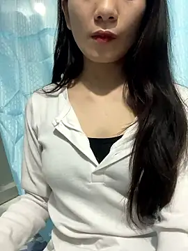 Snapshot of berry_alma06 chatting on 12, 1, 2026 berry alma06 online show from 12, 1, 2026