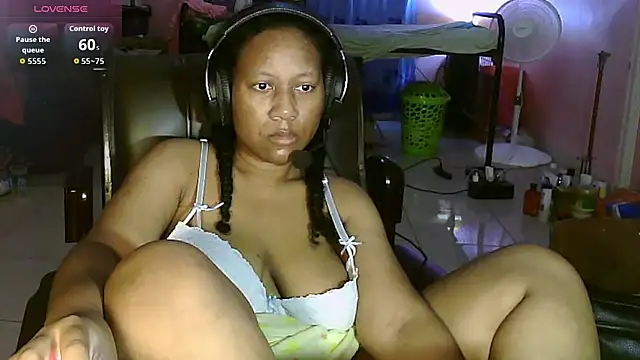 Snapshot of Eirondra_valeen chatting on 22, 5, 2026 Eirondra valeen online show from 22, 5, 2026