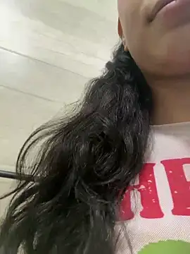 l0lita emi online show from 20, 4, 2026