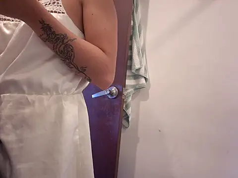 Yumicoco  online show from 18, 1, 2026