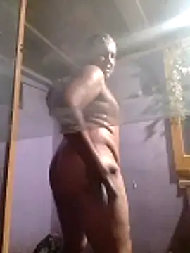 Snapshot of Guanatos13 chatting on 23, 2, 2026 Guanatos13 online show from 23, 2, 2026