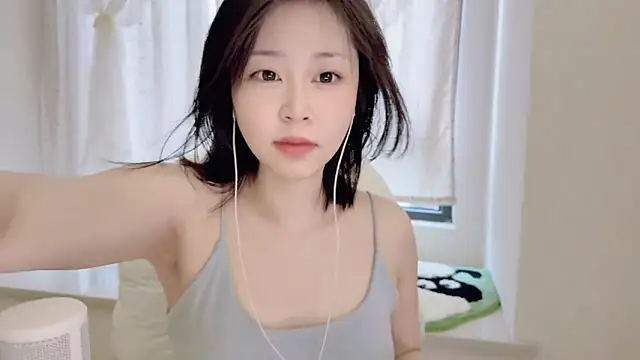 Snapshot of Onefiona chatting on 6, 7, 2026 Onefiona online show from 6, 7, 2026