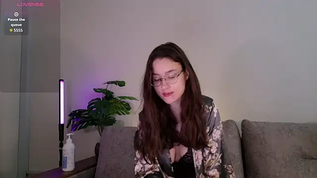 Snapshot of classy____ chatting on 14, 7, 2026 classy online show from 14, 7, 2026