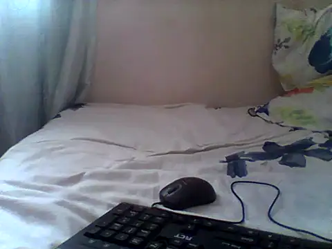Snapshot of handsomeguy02 chatting on 15, 7, 2026 handsomeguy02 online show from 15, 7, 2026
