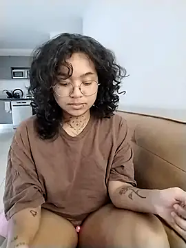 Snapshot of therealsun8 chatting on 6, 2, 2026 therealsun8 online show from 6, 2, 2026