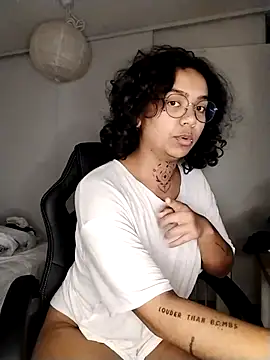 Snapshot of therealsun8 chatting on 10, 2, 2026 therealsun8 online show from 10, 2, 2026