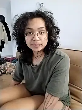 Snapshot of therealsun8 chatting on 15, 2, 2026 therealsun8 online show from 15, 2, 2026