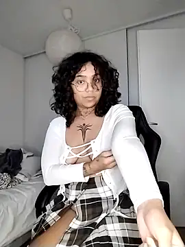 Snapshot of therealsun8 chatting on 2, 3, 2026 therealsun8 online show from 2, 3, 2026