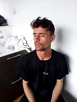 torvyHot online show from 17, 4, 2026