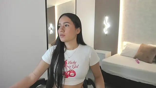Snapshot of mia_slora chatting on 21, 5, 2026 mia slora online show from 21, 5, 2026