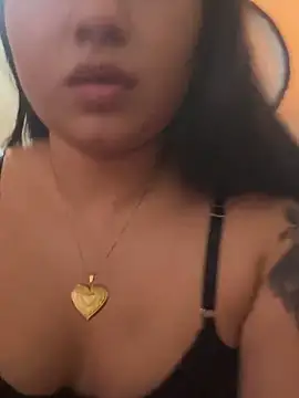 Snapshot of cristal-123 chatting on 16, 2, 2026 cristal-123 online show from 16, 2, 2026