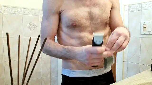 Snapshot of FrankieFuckMe chatting on 6, 2, 2026 FrankieFuckMe online show from 6, 2, 2026