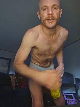 Snapshot of FrankieFuckMe chatting on 18, 5, 2026 FrankieFuckMe online show from 18, 5, 2026