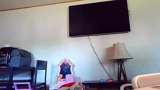 Snapshot of FrankieFuckMe chatting on 19, 5, 2026 FrankieFuckMe online show from 19, 5, 2026