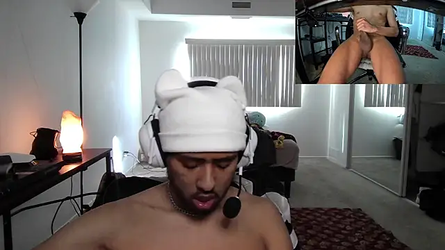 Snapshot of Embersboudoir chatting on 7, 2, 2026 Embersboudoir online show from 7, 2, 2026