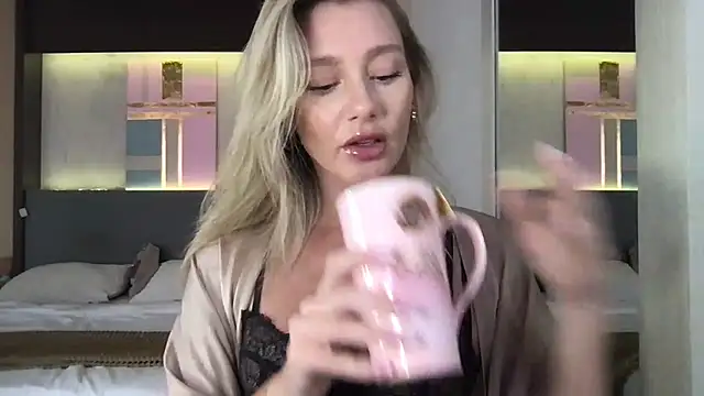 Stella muse online show from 24, 7, 2026