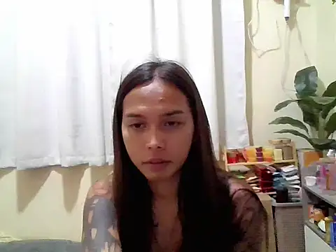 LOVELYMAYUMIE online show from 10, 6, 2026