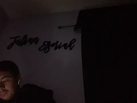 Snapshot of xxxnightcam-00 chatting on 11, 1, 2026 xxxnightcam-00 online show from 11, 1, 2026