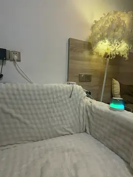 Mia-zhan online show from 1, 4, 2026