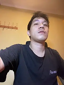 Snapshot of asian_guy67 chatting on 15, 1, 2026 asian guy67 online show from 15, 1, 2026