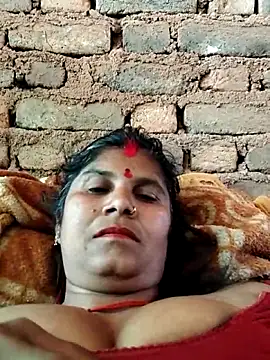 Hot di97 online show from 10, 4, 2026