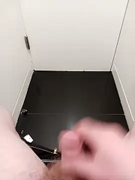 Hertsguy1984 online show from 12, 3, 2026