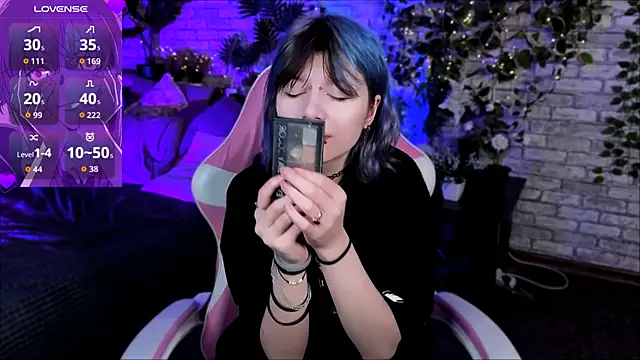 Snapshot of Ashley_Veil chatting on 2, 3, 2026 Ashley Veil online show from 2, 3, 2026