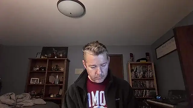 Snapshot of chrisw8140 chatting on 18, 2, 2026 chrisw8140 online show from 18, 2, 2026