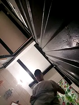 SlowHeat online show from 12, 1, 2026