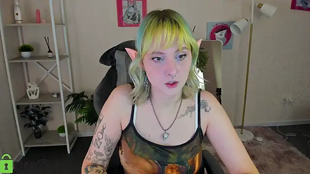 Snapshot of Roziett_Belle chatting on 2, 2, 2026 Roziett Belle online show from 2, 2, 2026