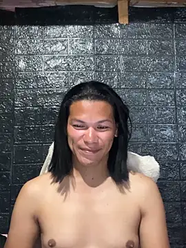 HugeAgatha online show from 16, 3, 2026