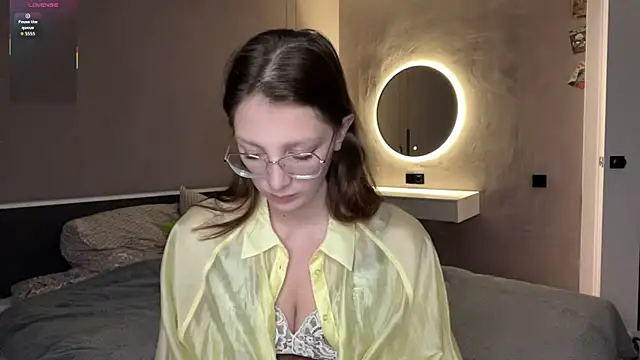 Snapshot of ChrisAmott chatting on 17, 4, 2026 ChrisAmott online show from 17, 4, 2026