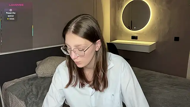 Snapshot of ChrisAmott chatting on 27, 4, 2026 ChrisAmott online show from 27, 4, 2026