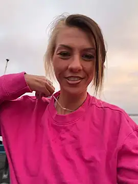 tastemecaroline online show from 15, 4, 2026