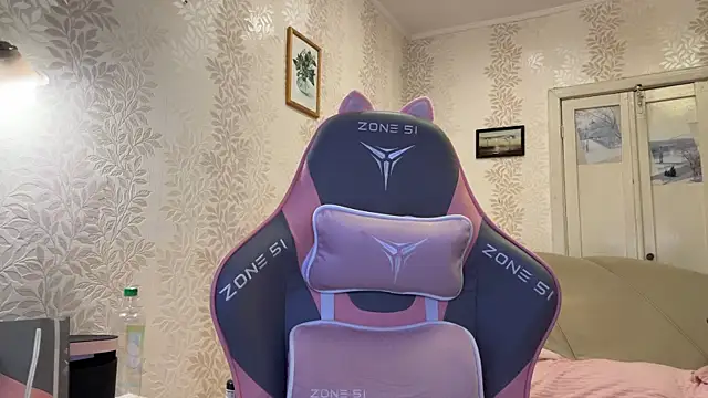 Snapshot of LavondaDeleston chatting on 6, 2, 2026 LavondaDeleston online show from 6, 2, 2026