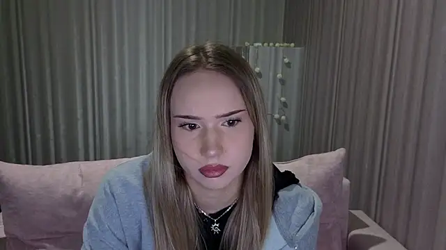 Snapshot of White__a__Black chatting on 15, 1, 2026 White a Black online show from 15, 1, 2026