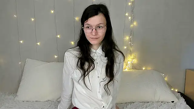 ThoraMarola online show from 20, 2, 2026