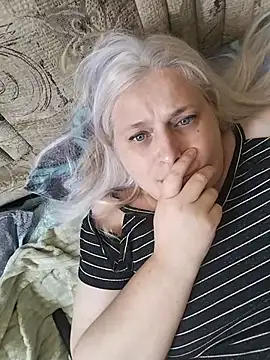 NyushaLollipop online show from 2, 8, 2026