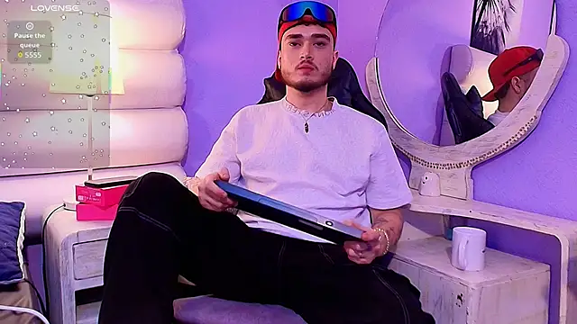 Snapshot of Salvattore_Muller chatting on 12, 2, 2026 Salvattore Muller online show from 12, 2, 2026